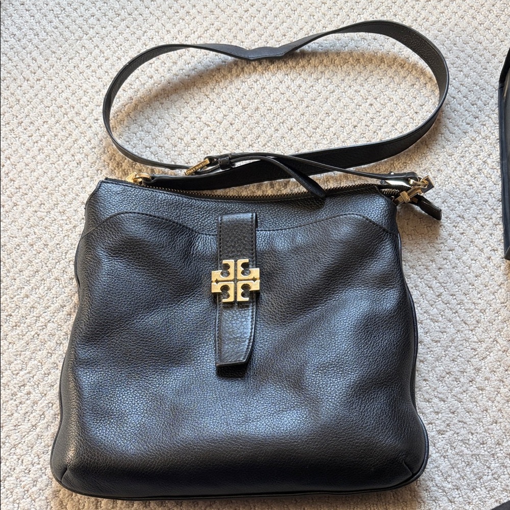 Tory Burch Black Leather Shoulder Bag with Gold Logo